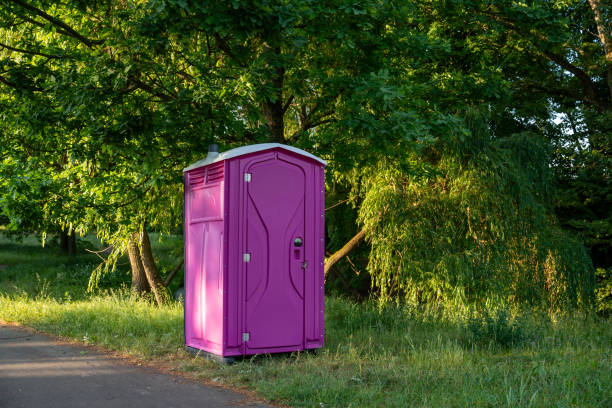 Porta potty delivery and setup in East Falmouth, MA